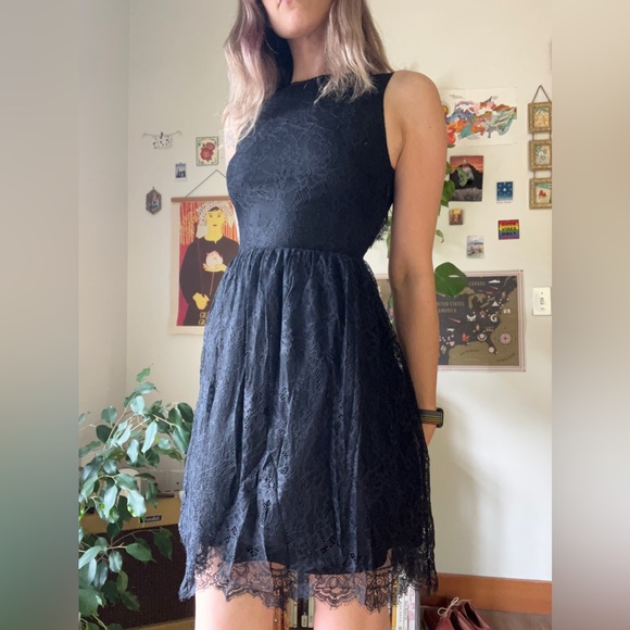 CLEAR OUT SALE! Backless Lacey LBD from H&M - Picture 1 of 6
